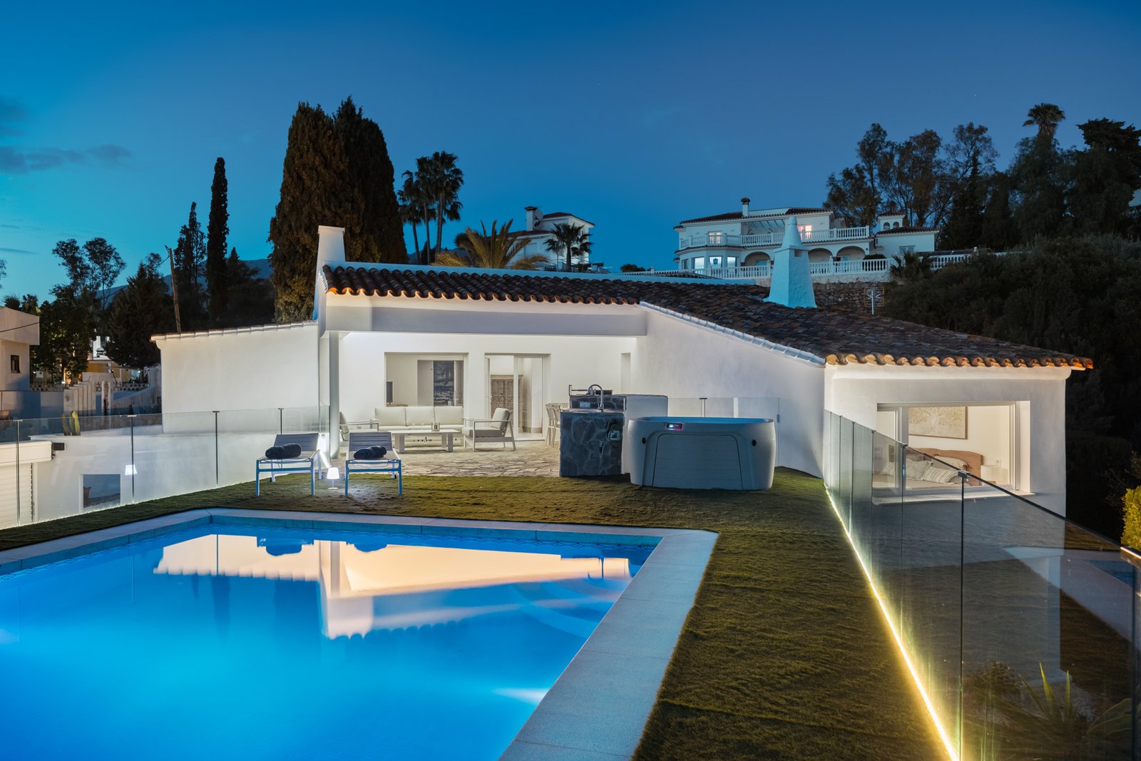 Night view of Viewpoint Villa