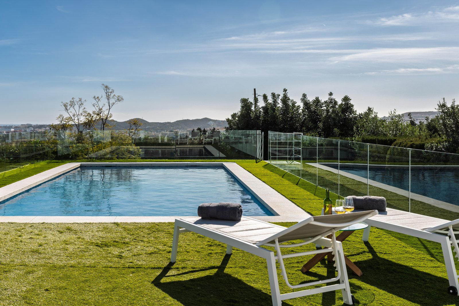 Pool and open views at Viewpoint Villa